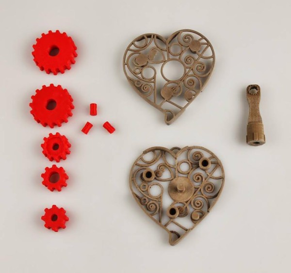 Bijou coeur imprimé en 3D et démonté