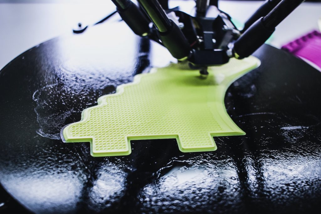 imprimante 3D entrain de réaliser une imprimante 3D
